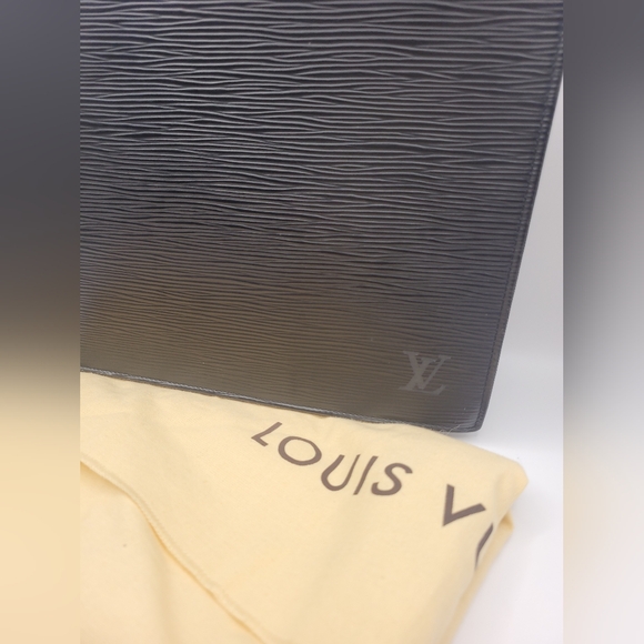 Louis Vuitton Black Epi Ombre Handbag - Picture 3 of 5